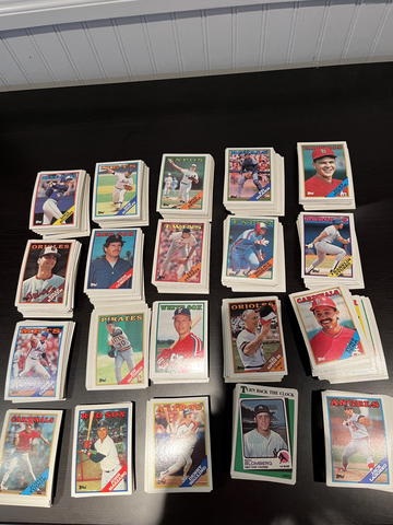 1988 Topps Baseball Near Complete Set 576/792 No Duplicates
