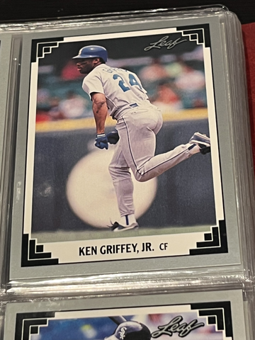 1991 Leaf Complete Set In Binder 1-528 NM includes Harmon Killebrew Puzzle Set