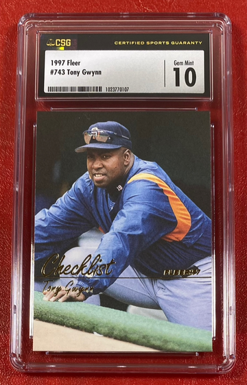 1997 Fleer Tony Gwynn #743 CSG 10 San Diego Padres