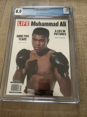 CGC 8.0 Life Magazine Muhammad Ali - A Life in Pictures