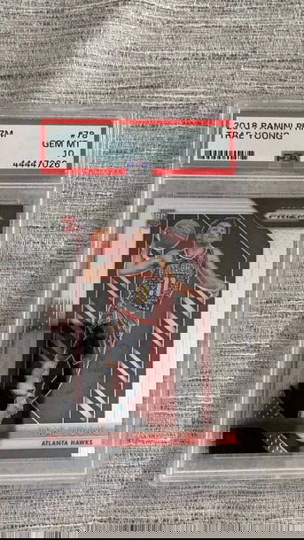 2018 Panini Prizm Trae Young Base PSA 10