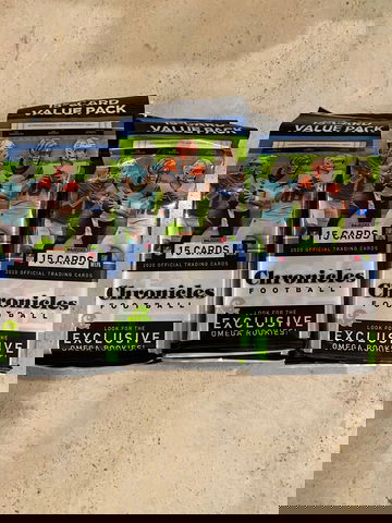 2020 Chronicles Football Fat Pack Lot Of 18!