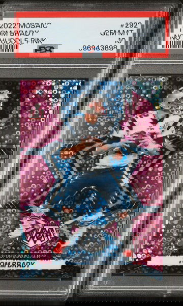 2022 Panini Mosaic Tom Brady #292 No Huddle Pink Prizm /20 PSA 10 | Patriots