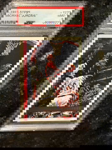 1997 Topps #123 Michael Jordan PSA 9