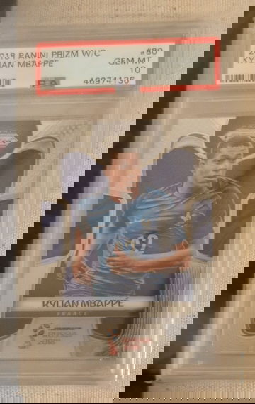 2018 Kylian Mbappe Prizm World Cup PSA 10