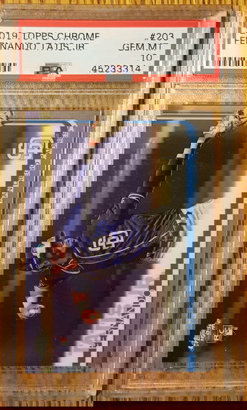 2019 Topps Chrome Fernando Tatis Jr PSA 10