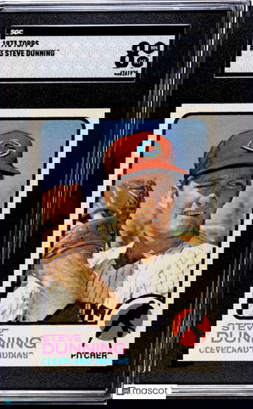 1973 Topps Steve Dunning #53 SGC 8