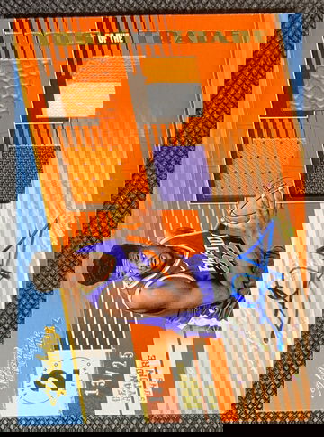 2018-19 Panini Absolute #T4-DAY Deandre Ayton Tools of the Trade Level 2 Quad RPA RC Patch Auto /25