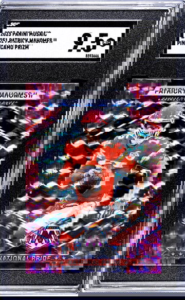 2023 Panini Mosaic #251 Patrick Mahomes II Pink Camo Prizm SGC 9.5