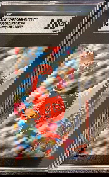 2018 Topps Complete Set Shohei Ohtani 700 Image Variation Pitching Red Glove SGC 10 Gem Mint