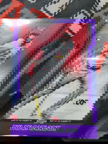 Dylan Carlson 2021 Topps Rip RC #72 Purple 18/25 UNRIPPED