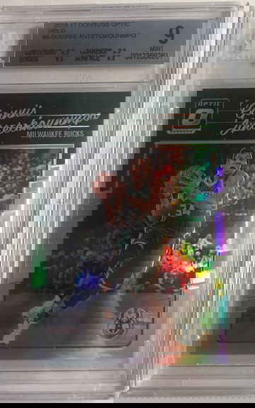 2016-17 Donruss Optic Giannis Antetokounmpo Holo 9 Mint 