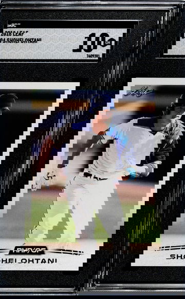 2018 Leaf #04 Shohei Ohtani SGC 10