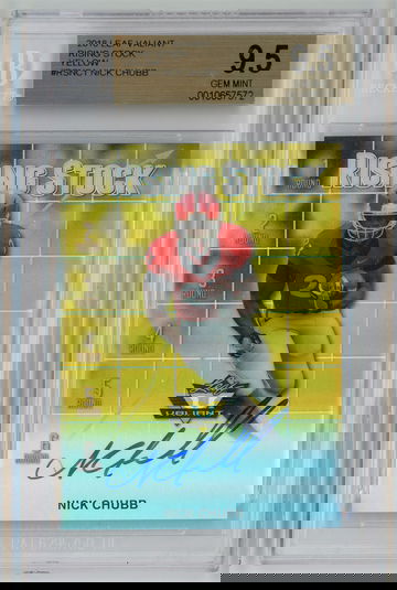 2018 Leaf Valiant Rising Stock Yellow Auto /10 Nick Chubb BGS 9.5 w 10 Autograph