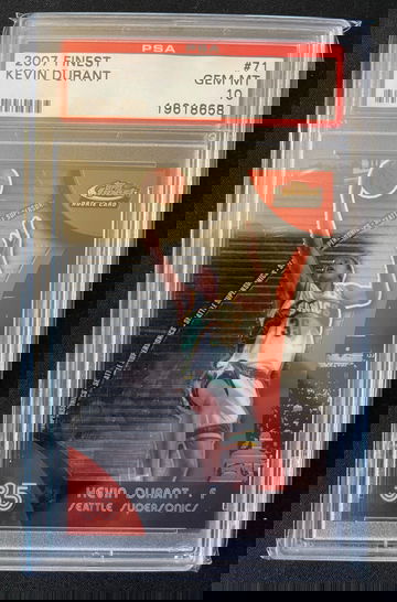 2007 Topps Finest Kevin Durant Rookie PSA 10