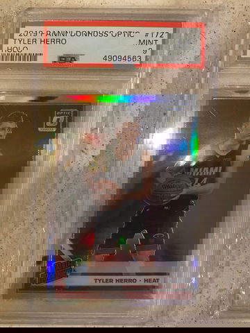 2019-20 Panini Donruss Optic Tyler Herro Holo PSA 9