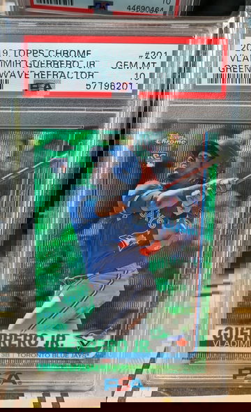 2019 Topps Chrome Vladimir Guerrero Jr Rookie Green Wave Refractor PSA 10