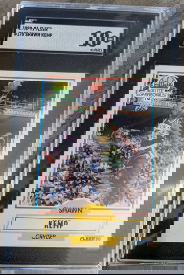 1990 Fleer 178 Shawn Kemp SGC 10