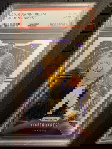 2019 Panini Prizm LeBron James PSA 9 MINT