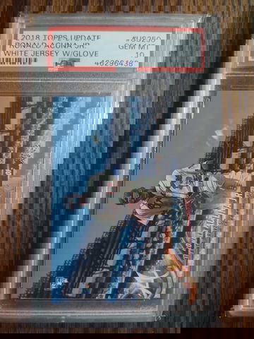 2018 Topps Update Ronald Acuna Jr White Jersey w/ Glove SSP PSA 10