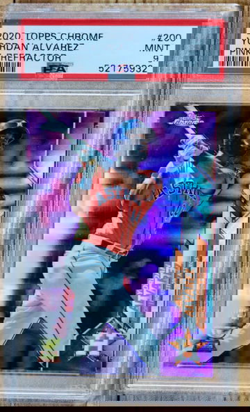 2020 Topps Chrome Yordan Alvarez Pink Refractor
