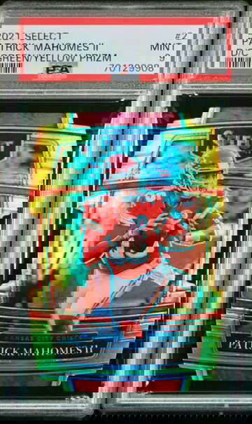 2021 Select Patrick Mahomes II Concourse Green & Yellow Die-Cut Prizm PSA 9 Mint