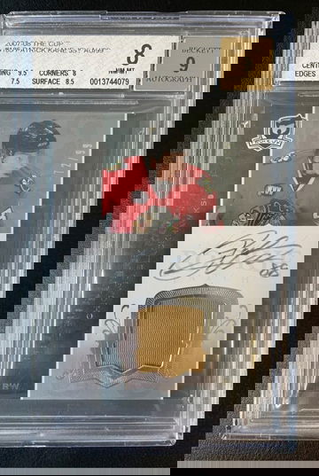 2007-08 The Cup Patrick Kane Rookie Patch Auto /99 BGS 8
