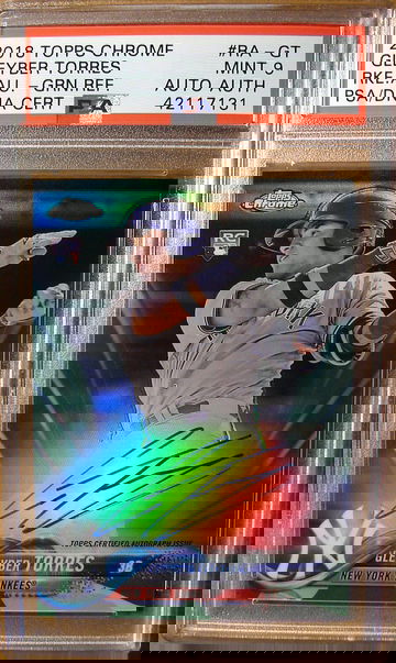 Gleyber Torres 2018 Topps Chrome Green Refractor Auto /99 PSA 9