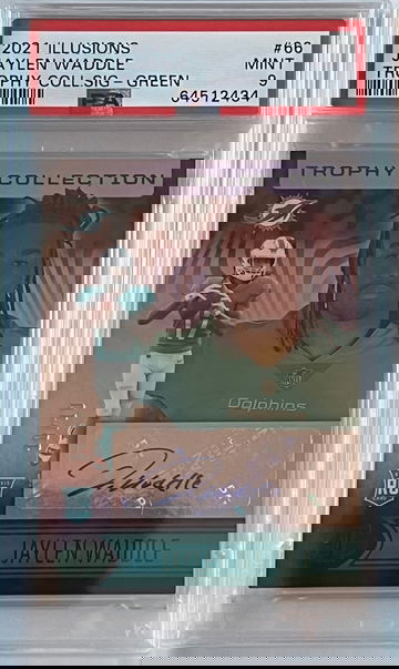 2021 Illusions Jaylen Waddle Trophy Collection Signatures Green 10/10 RC PSA 9