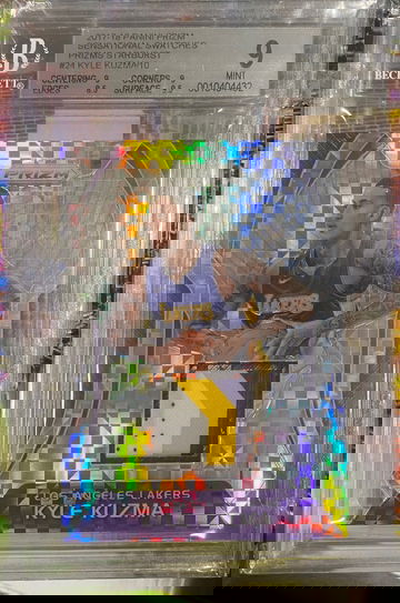 2017 prizm sensational swatches prime starburst /10 #24 Kyle kuzma 9 mint