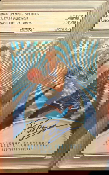 2016 Panini Revolution Kristaps Porzingis Autograph Futura /25 BGN Auto 10