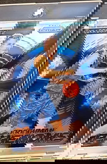 Luka Doncic 2018-19 Panini Prizm RC Rookie Freshman Phenoms #23 RC