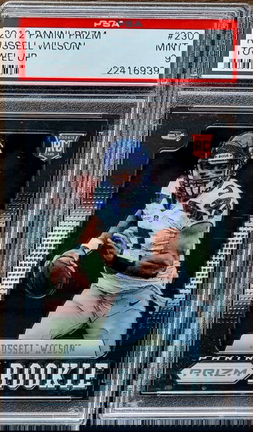 2012 Rare RUSSELL WILSON Panini Prizm Mislabeled TOWEL UP PSA 9 Rookie RC #130 Towel Down