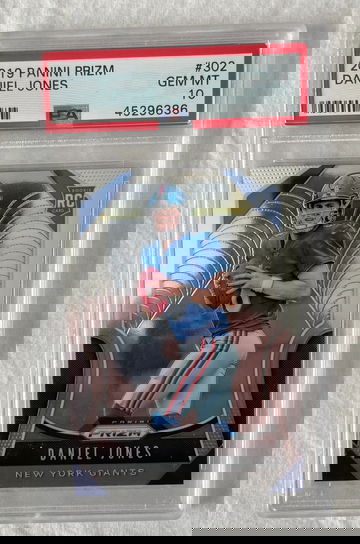 2019 Panini Prizm Daniel Jones #302 PSA 10