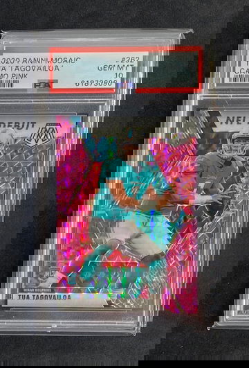 2020 Panini Mosaic 262 Tua Tagovailoa Camo Pink PSA 10