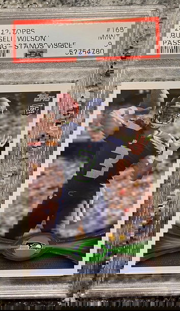  RUSSELL WILSON 2012 Topps 165 RC Rookie PSA 9 MINT