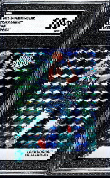 2023-24 Panini Mosaic #2 Luka Doncic Elevate Green Prizm SGC 10