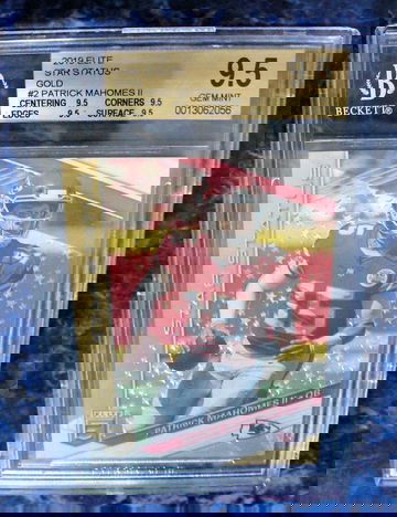 Patrick Mahomes Elite Star Status SS-2 GOLD EMBOSSED FOIL #2/5 BGS 9.5 TRUE GEM MINT