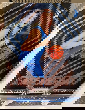 2018-2019 Emergent Luka Doncic rookie card