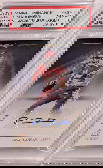 2020 Panini Luminance Spotlight Signature #SS1 Patrick Mahomes Gold #/10 (PSA 8)