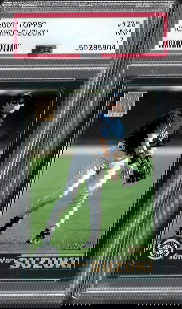 2001 Topps Ichiro Suzuki PSA 7