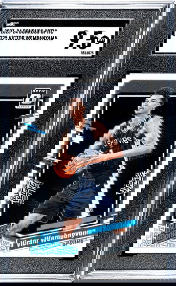 2023-24 Donruss Optic #225 Victor Wembanyama SGC 9.5