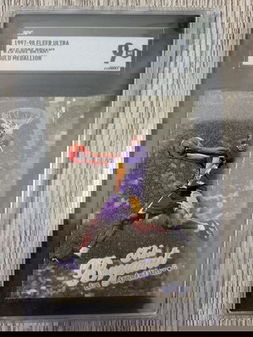 1997-98 Fleer Ultra Gold Medallion 1G Kobe Bryant SGC 9 MINT