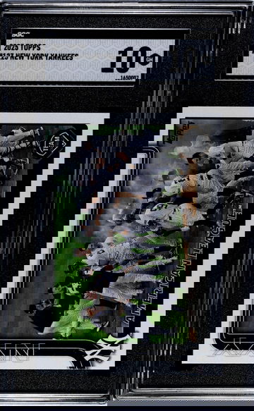 2025 Topps Series 1 New York Yankees #123 SGC 10