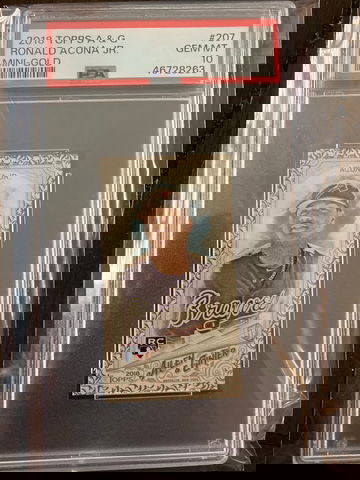 Acuna 2018 a&g mini gold