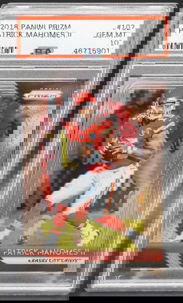 2018 Panini Prizm #102 Patrick Mahomes PSA 10