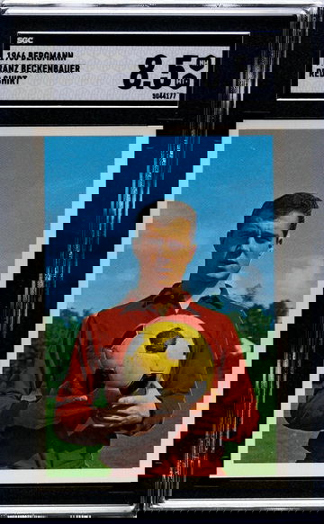 1966 Bergmann Automatenbilder FRANZ BECKENBAUER Red Shirt SGC 8.5 NM/MT+