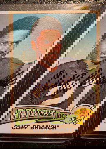 Cliff Branch 1975 Topps #524 Rookie Signed 