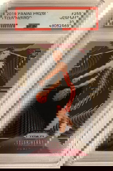 2019 Panini Prizm Tyler Herro PSA 10