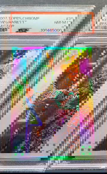 2007 TOPPS CHROME REFRACTOR #20 KEVIN GARNETT PSA 8 NM-MT